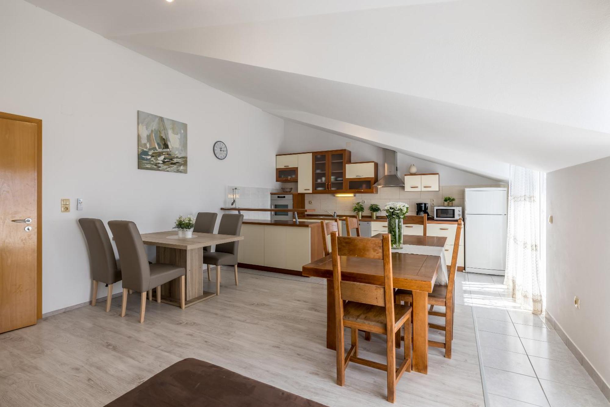 Holiday Home Krishto Трогир Экстерьер фото