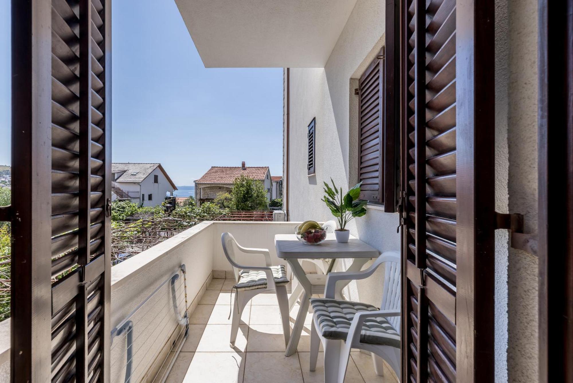 Holiday Home Krishto Трогир Экстерьер фото