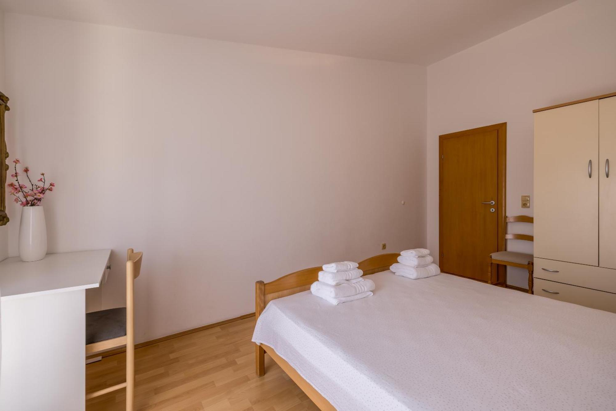 Holiday Home Krishto Трогир Экстерьер фото