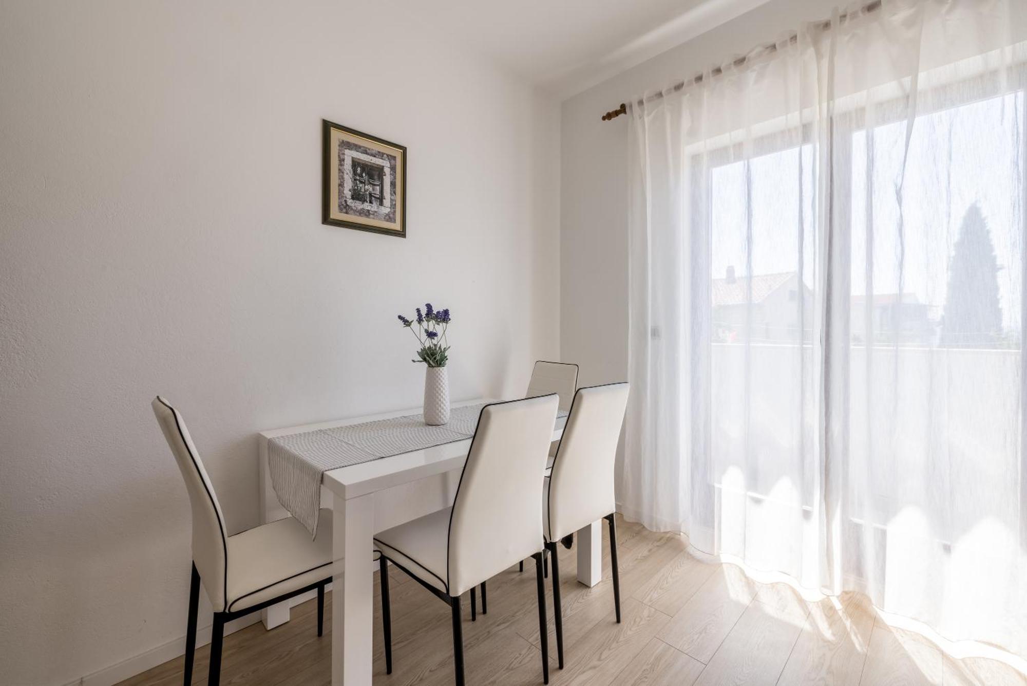 Holiday Home Krishto Трогир Экстерьер фото
