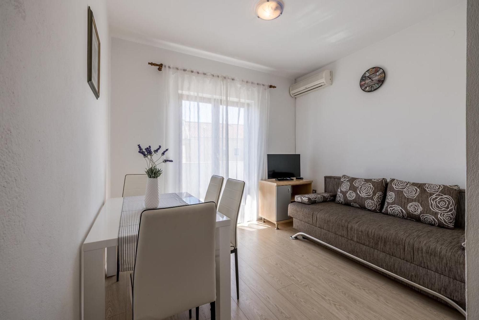 Holiday Home Krishto Трогир Экстерьер фото